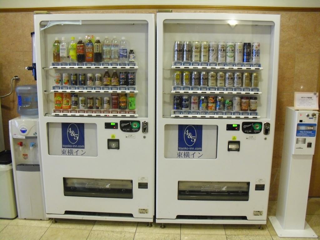 Toyoko Inn Kofu-Eki Minami-Guchi No.1 Zewnętrze zdjęcie