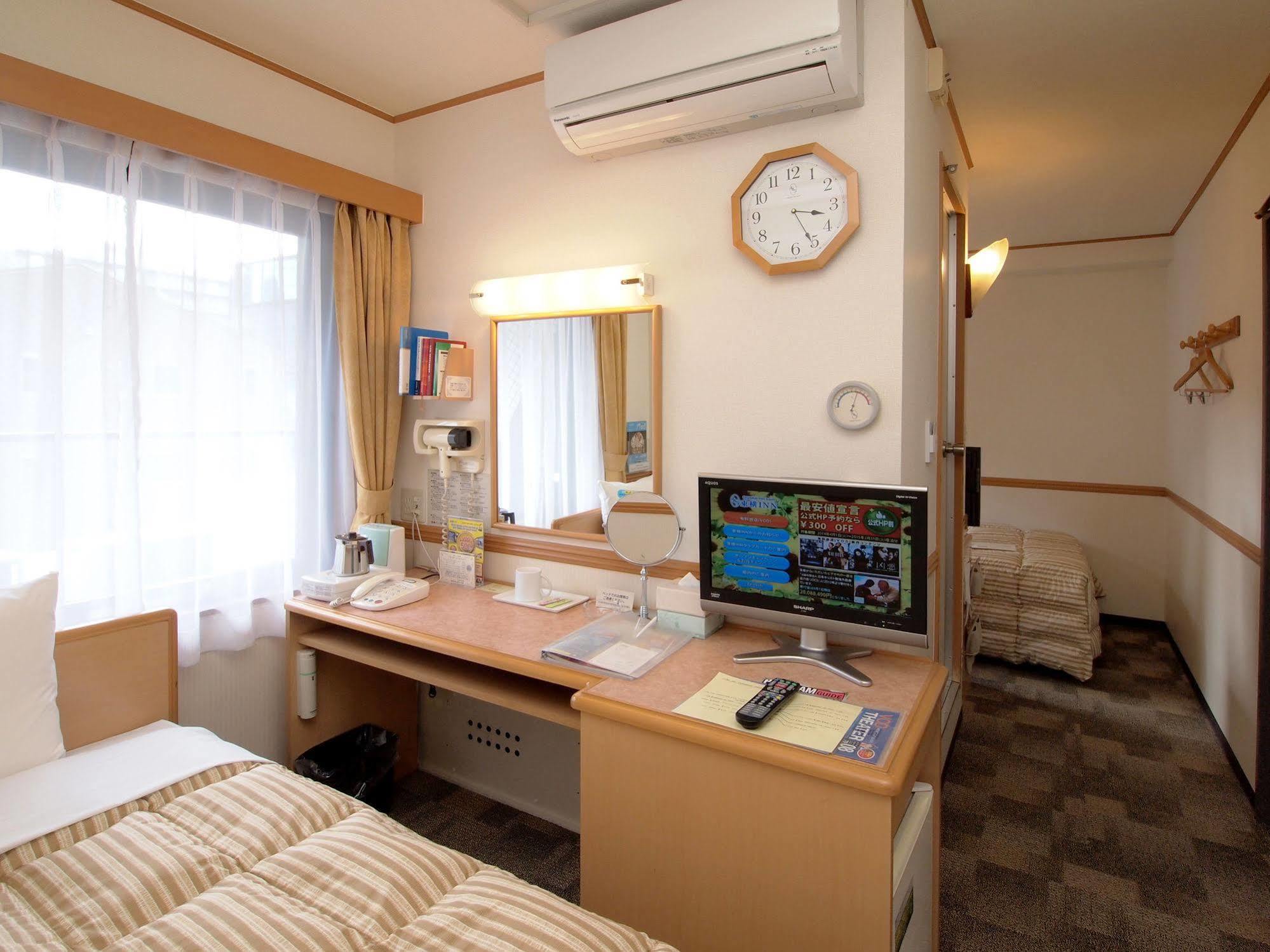 Toyoko Inn Kofu-Eki Minami-Guchi No.1 Zewnętrze zdjęcie